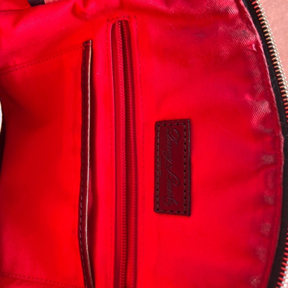 Dooney &Bourke - Picture 2 of 4